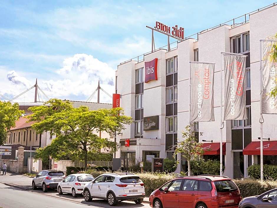 ibis Saint-Denis Stade Ouest