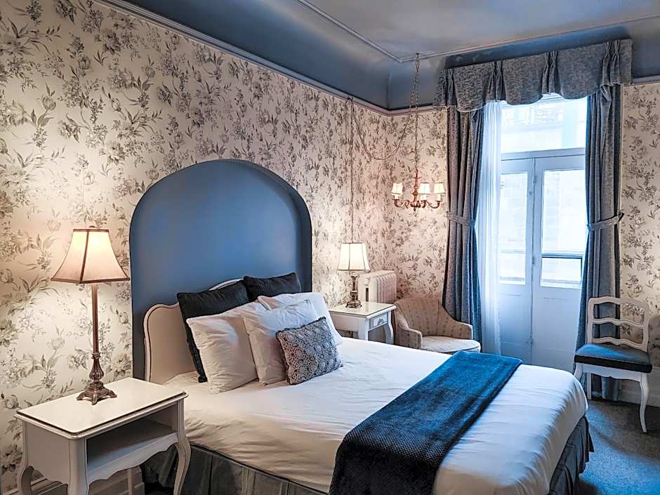 Le Chateau de Pierre - Par Aneyro