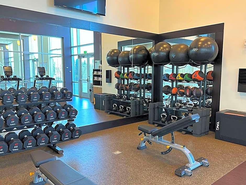 DoubleTree By Hilton Bay City Riverfront