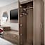 Holiday Inn Express Fargo - West Acres By IHG