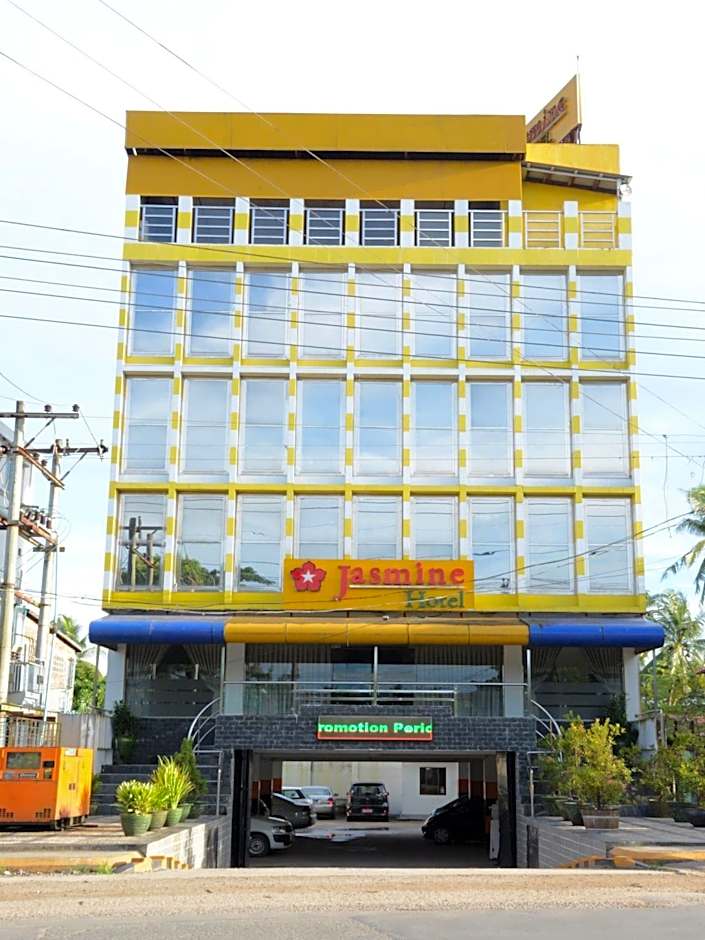 Photo 1 of 22 of Jasmine Hotel