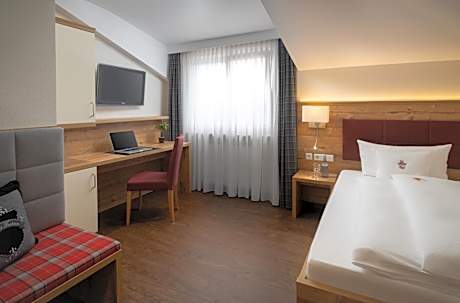 Classic Single Room