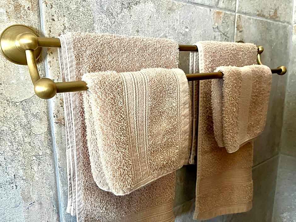 MILIMA Big 5 Safari Lodge