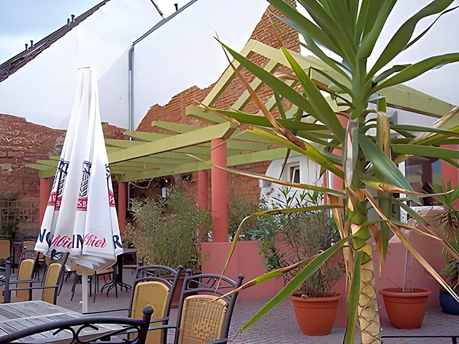 Hotel Lowen Garni - B&B