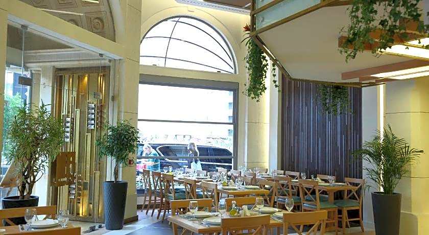 Golden Tulip Serenada Hamra Hotel