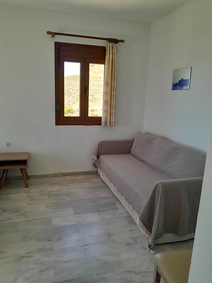 Kavos Melissa Studios