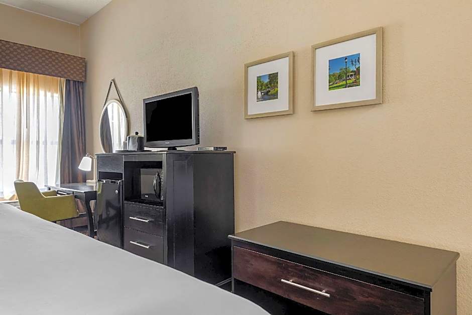 Comfort Inn Sherman - Denison Area