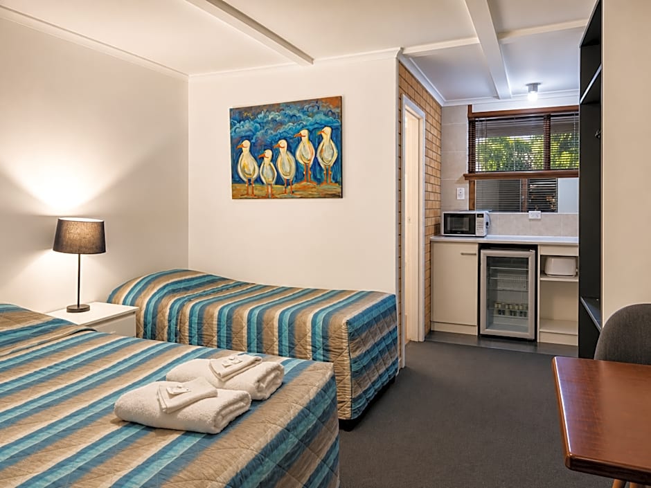 Ocean Crest Motel