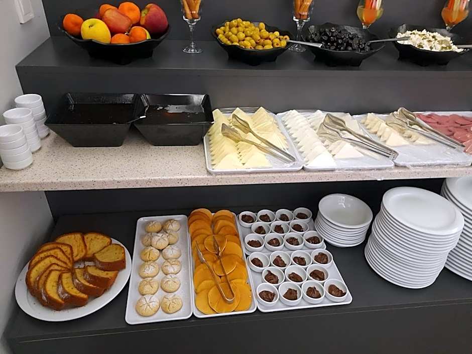 Comfort Center Suit Hotel