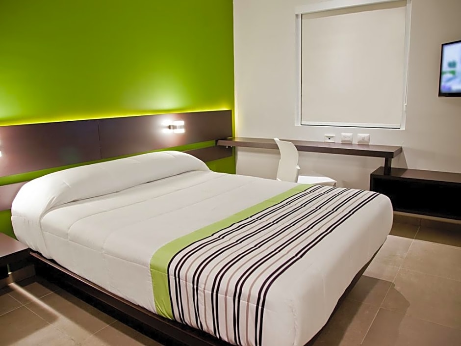City Express Junior by Marriott Puebla FINSA
