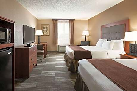 Queen Room with Two Queen Beds - Pet Friendly/Non-Smoking