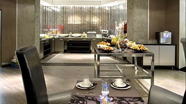 Urban Yard Hotel