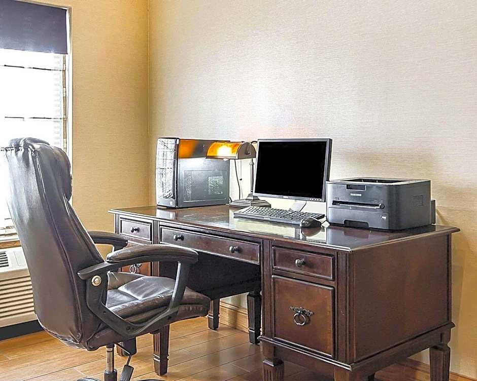 Comfort Inn Owatonna near Medical Center