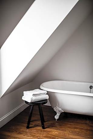 Deluxe Room  "Pigalle 22"