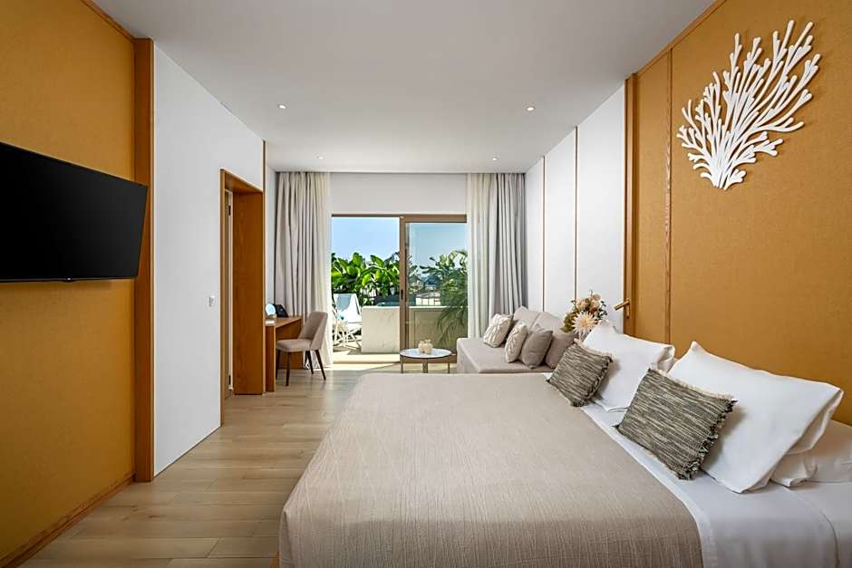 The 12th City Hotel