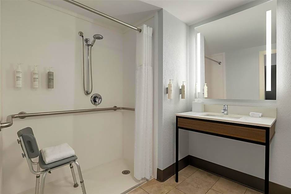 Hilton Garden Inn Cleveland Airport