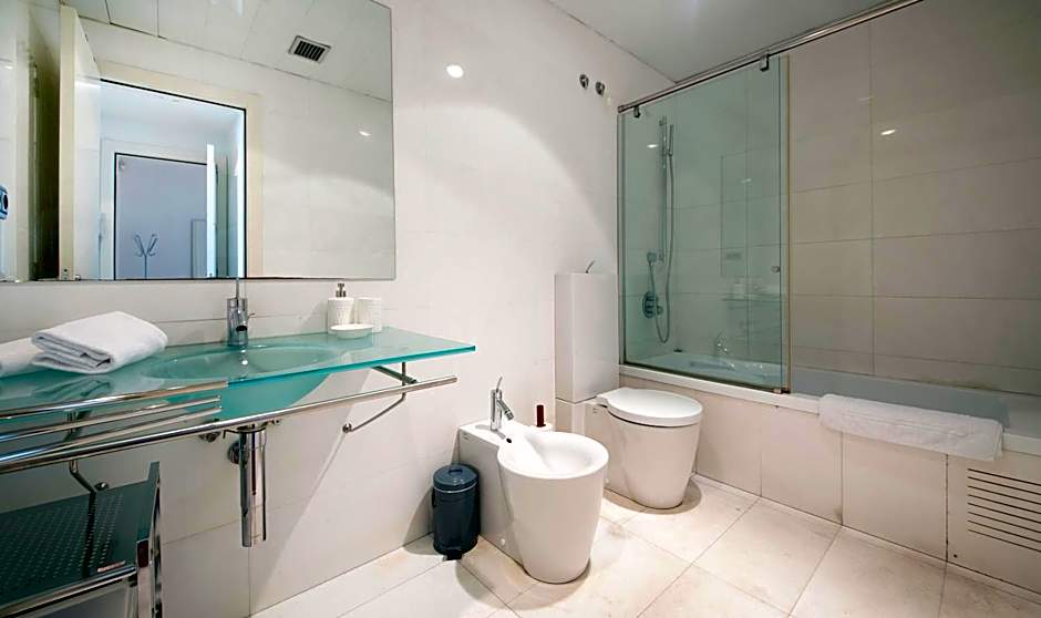 You Stylish City Center Apartments