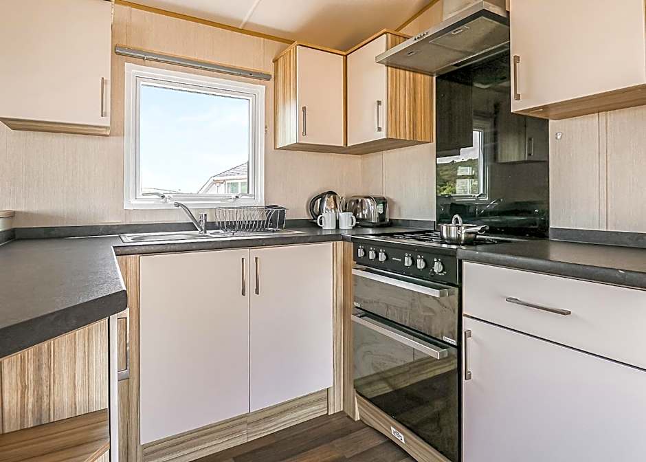 Waters Edge Leisure Park