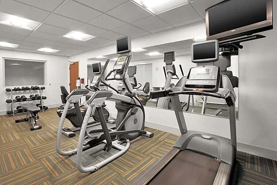 Holiday Inn Express Hotel & Suites Warrenton By IHG