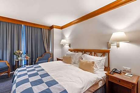 Classic Double Room with Matterhorn view