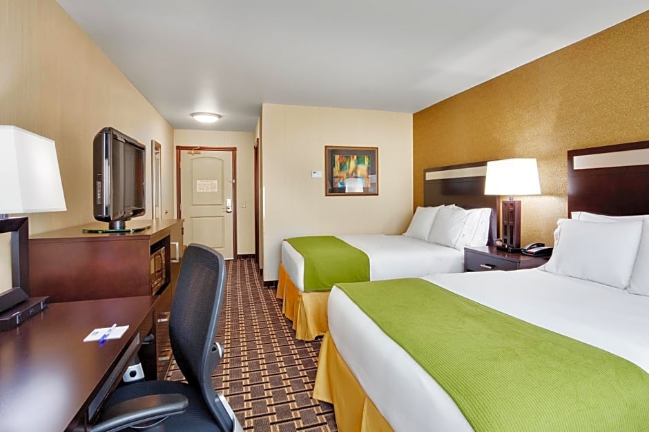 Holiday Inn Express and Suites Limerick-Pottstown