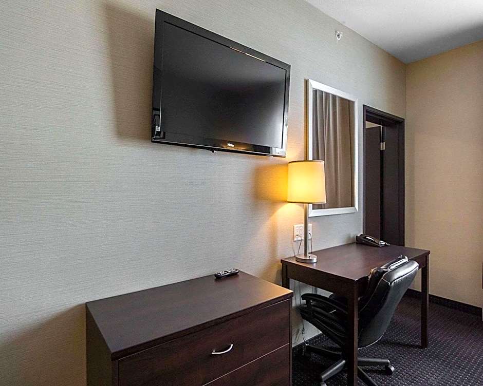 Comfort Inn and Suites Fox Creek