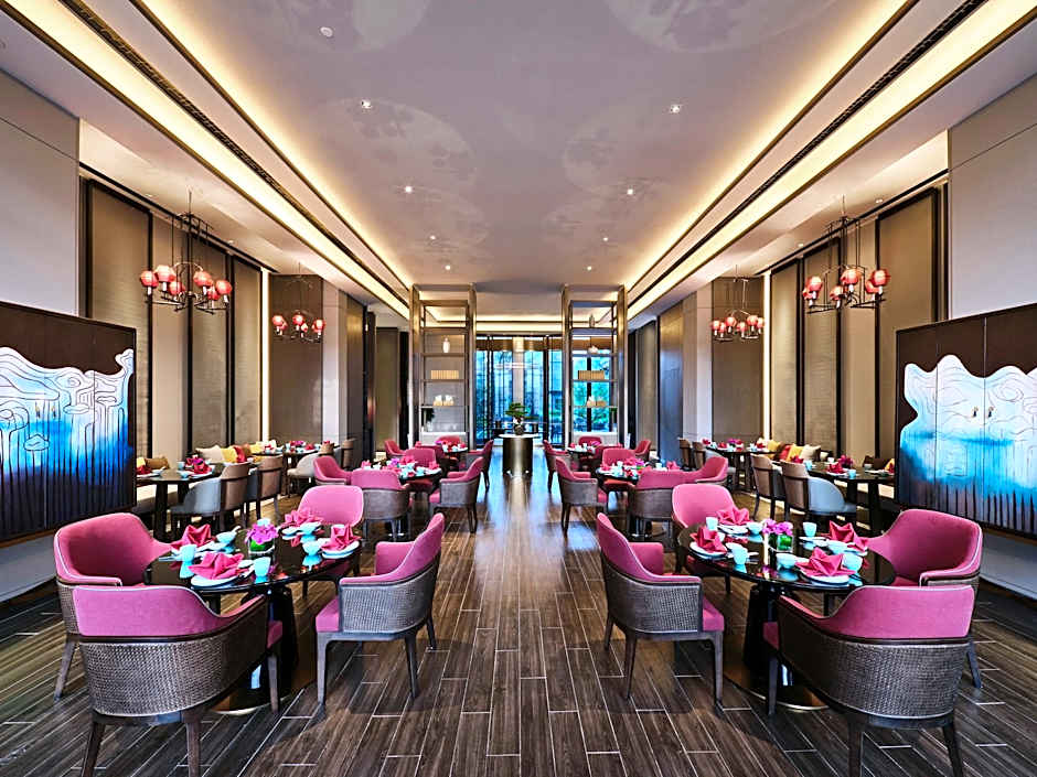 Crowne Plaza Wuxi Lake View By IHG