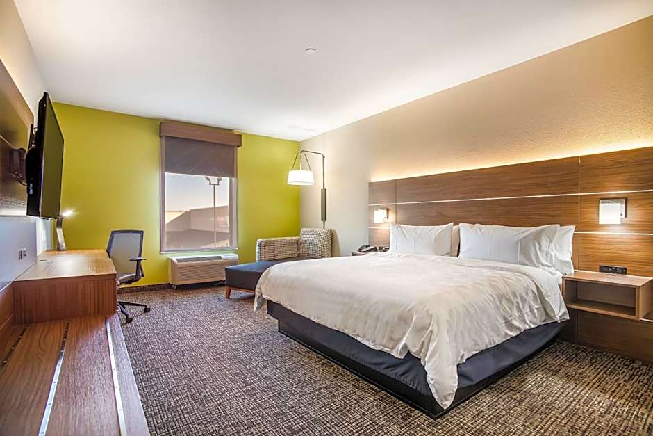 Holiday Inn Express & Suites East Tulsa - Catoosa By IHG