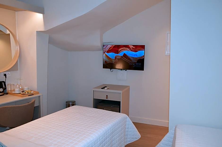 LEONDIANA Boutique Hotel