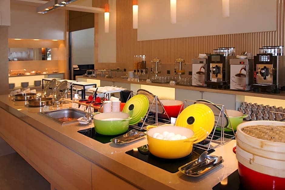 Hotel Cozzi Zhongshan Kaohsiung