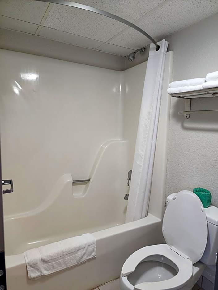 Drakes Creek Inn - formerly The Relax Inn