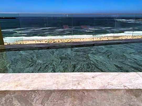 Luxo à beira mar com Jacuzzi particular