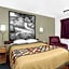 Super 8 by Wyndham Antigo