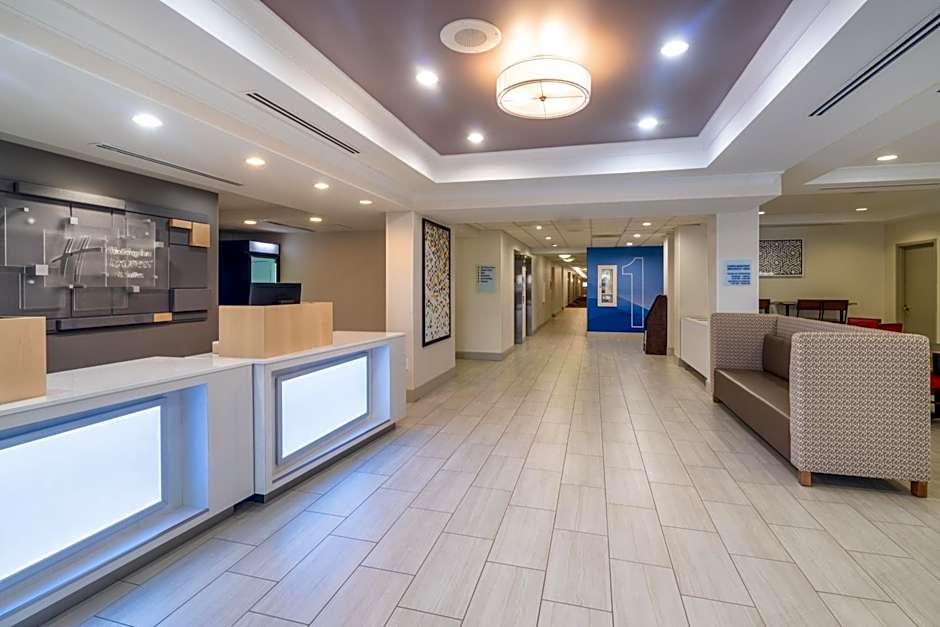 Holiday Inn Express Hotel & Suites Bluffton at Hilton Head Area By IHG