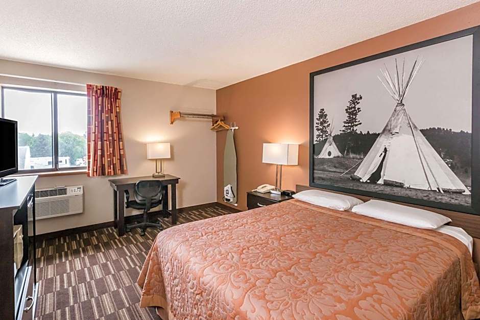 Super 8 by Wyndham Madison