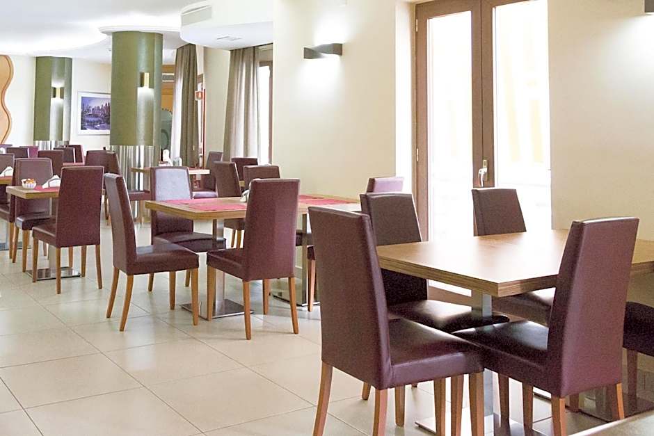 Hotel Agora Sure Hotel Collection by Best Western