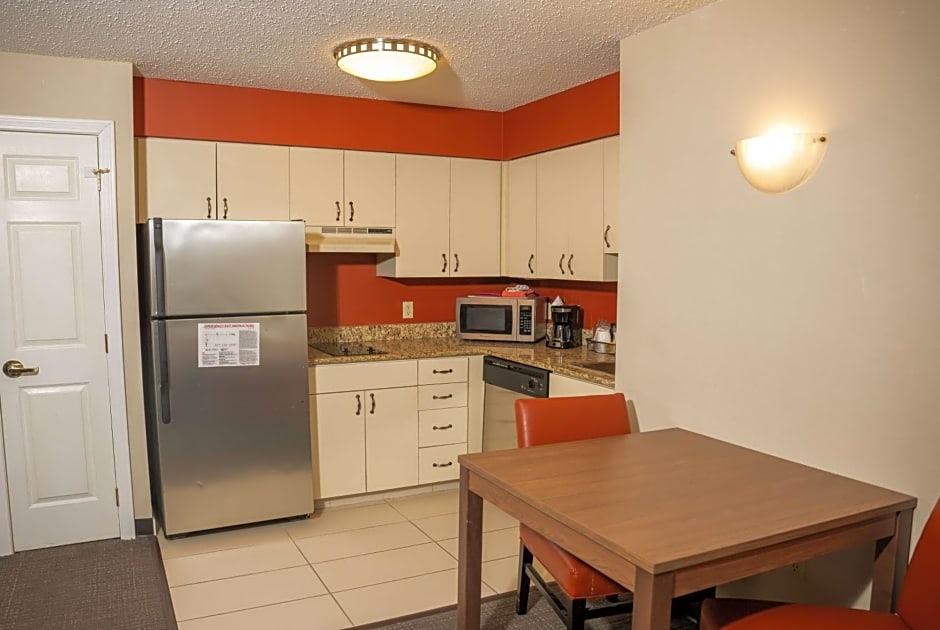 Hawthorn Suites by Wyndham Erie