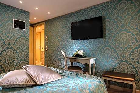 Standard Double Room for Single Use