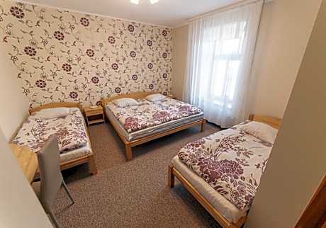 Economy Quadruple Room