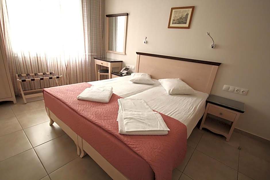 Mirabello Hotel