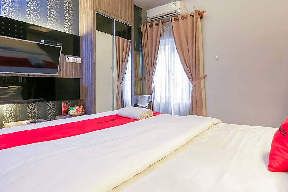 RedDoorz @ Jamin Ginting Medan