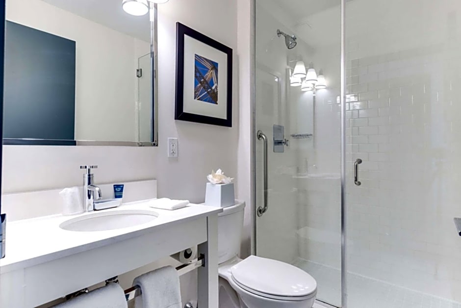 Vista LIC Hotel - Best Western Premier Collection
