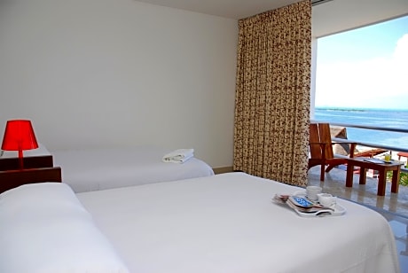 Deluxe Bay view with Double beds