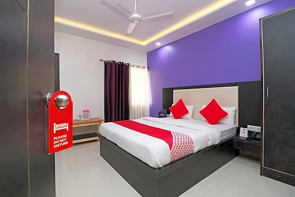Hotel The Orient Tree by OYO Rooms – Agra, NC