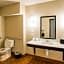 Holiday Inn Express Wichita South