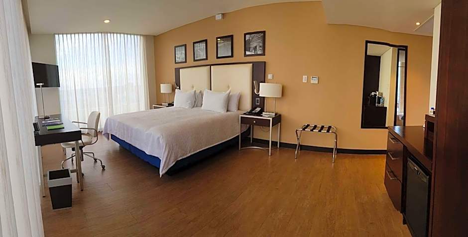 Hampton Inn By Hilton Santa Cruz Equipetrol