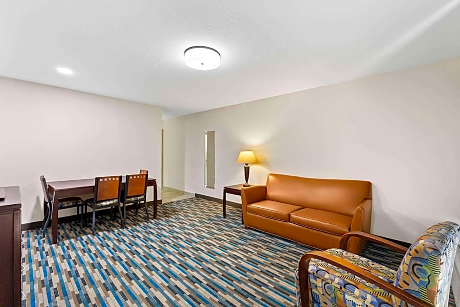 Days Inn & Suites by Wyndham Mesa Near Phoenix