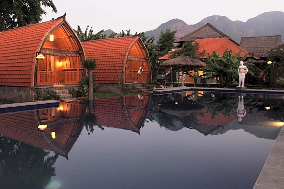 Kubu Padi Wooden House