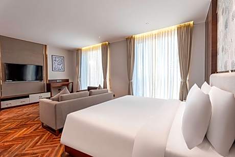 Executive King Suite