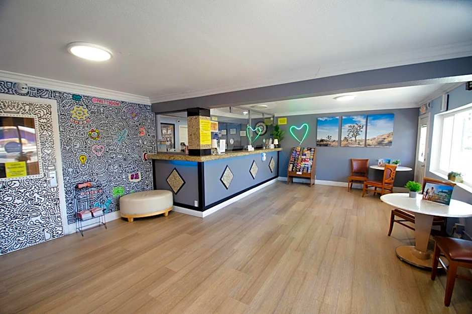 Super 8 by Wyndham Las Vegas North Strip/Fremont St. Area